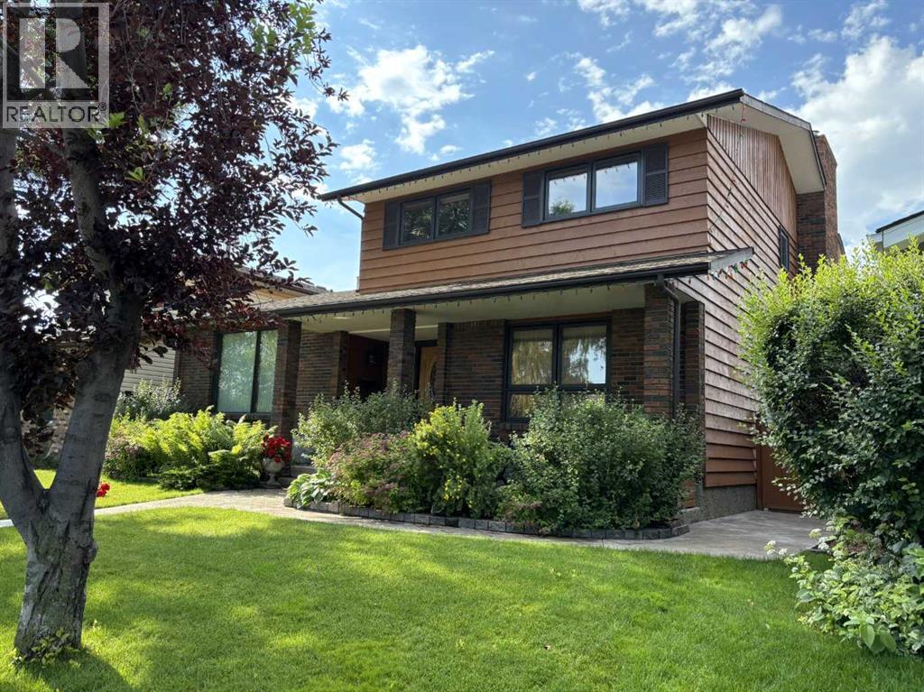 168 Templewood Drive NE - 1