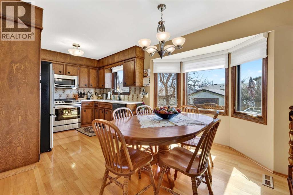 168 Templewood Drive NE - 19