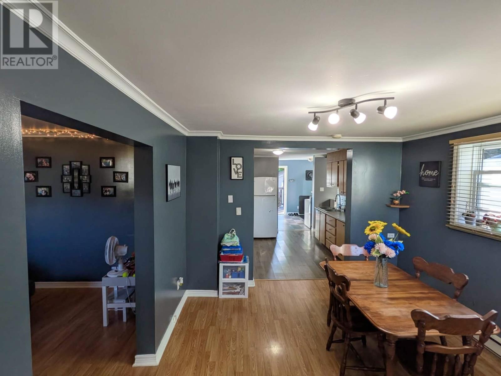 33 Beaumont Avenue - Image 2