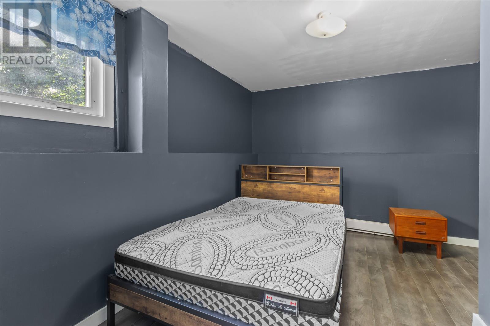 13 Dunn's Place - Image 8