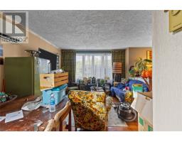 13 Dunn's Place thumbnail 12