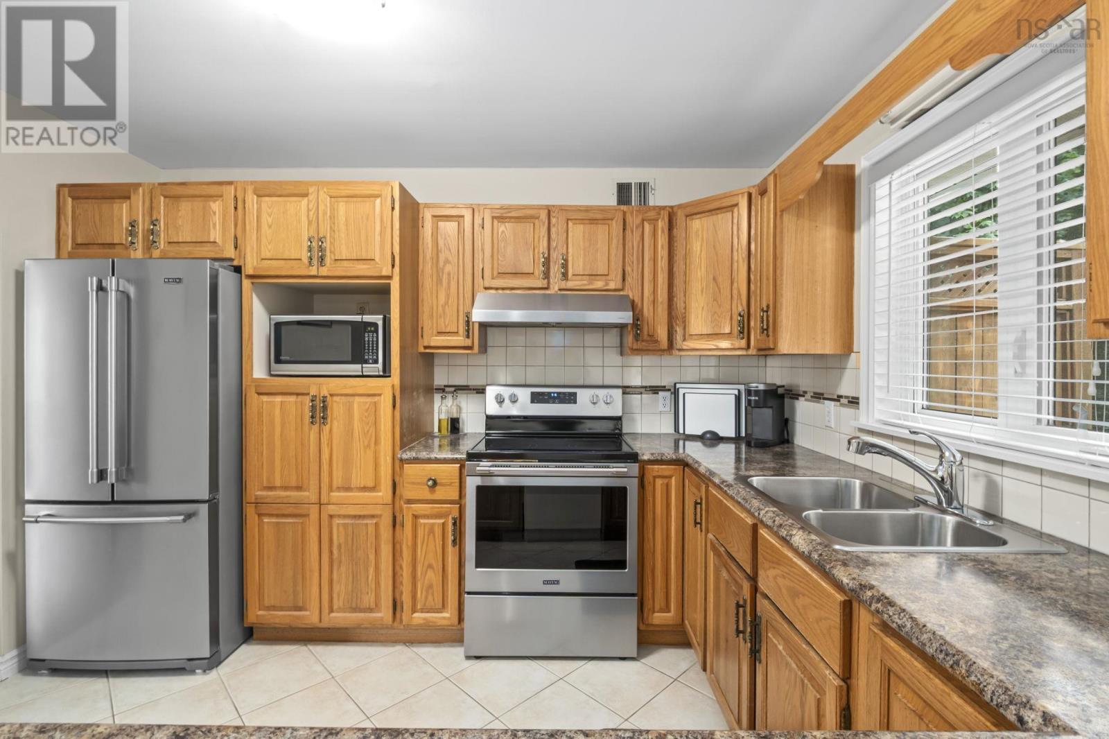 25 Sawyer Crescent - 11