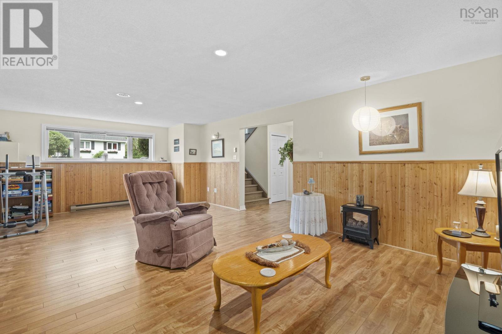 25 Sawyer Crescent - Image 17