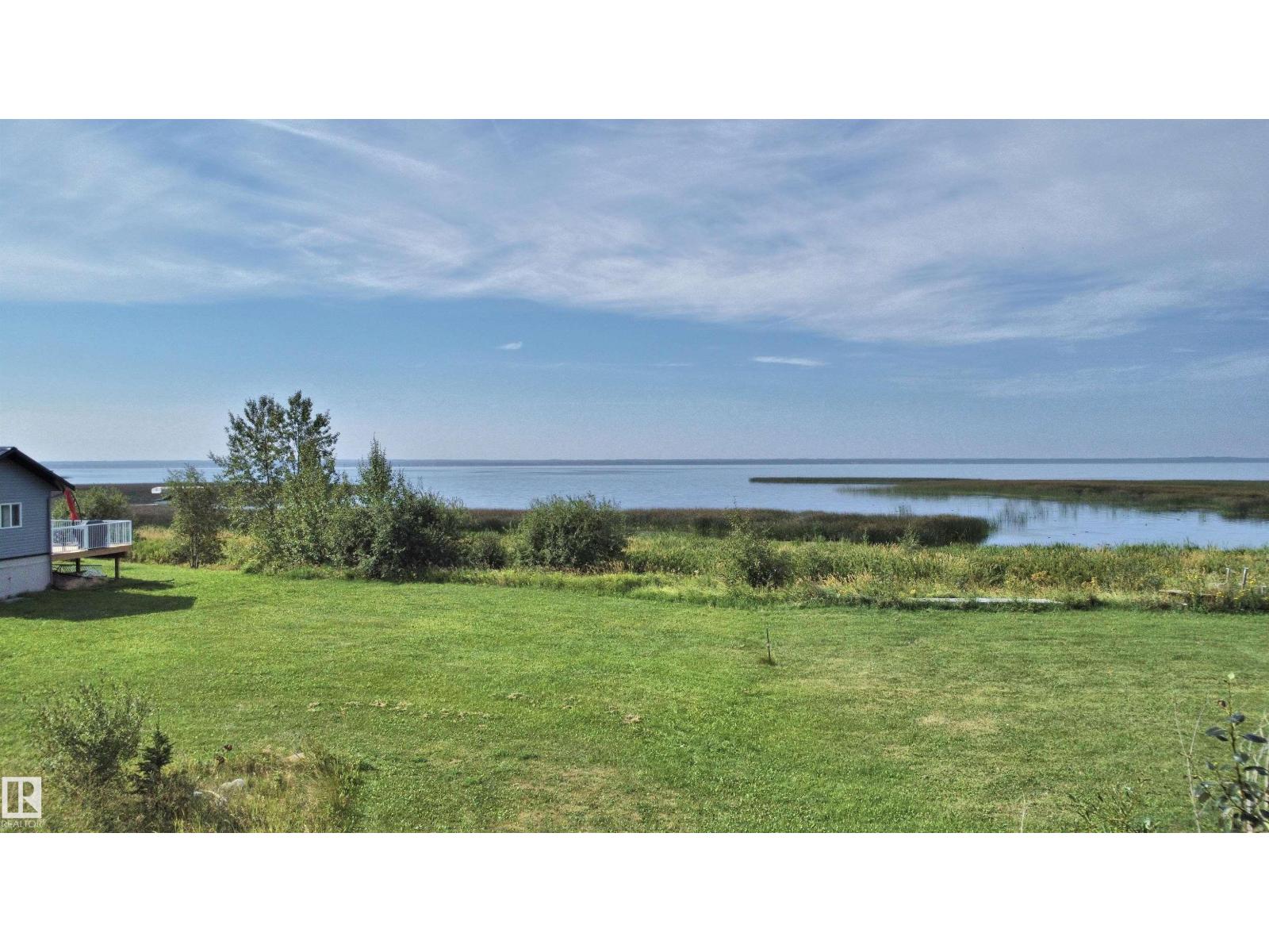 12 55022 STE. ANNE Trail