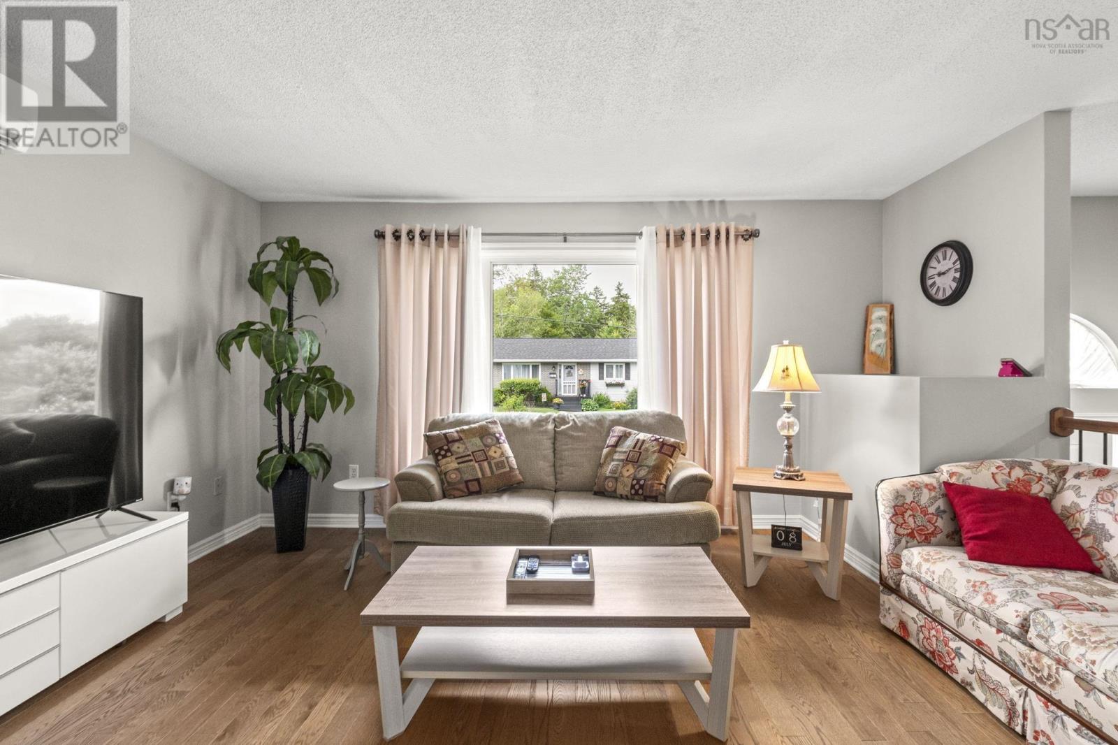 25 Sawyer Crescent - 5
