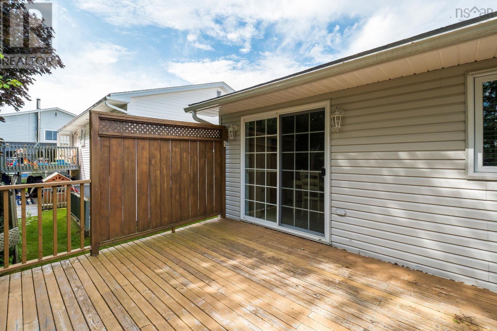25 Sawyer Crescent - 29