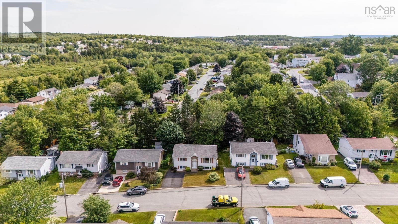25 Sawyer Crescent - 32