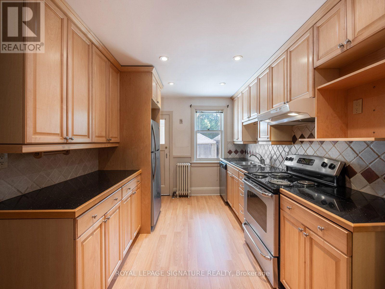 511 DONLANDS AVENUE - Image 11