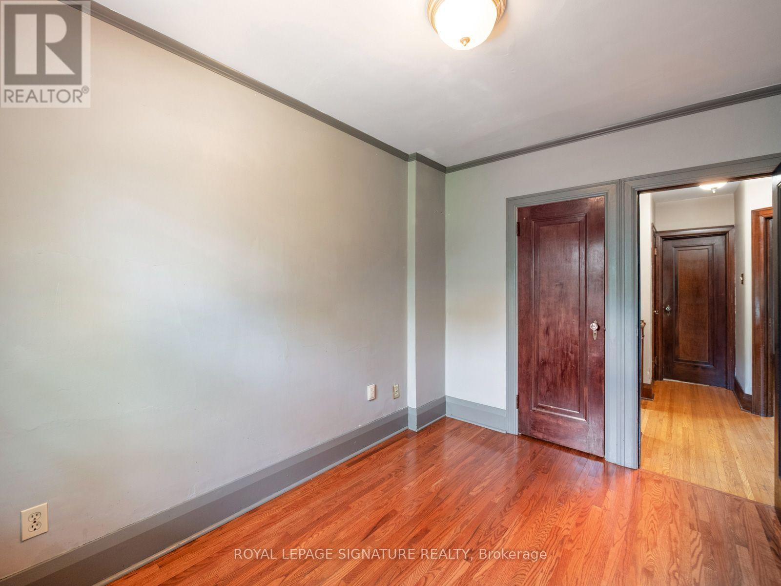511 DONLANDS AVENUE - Image 20