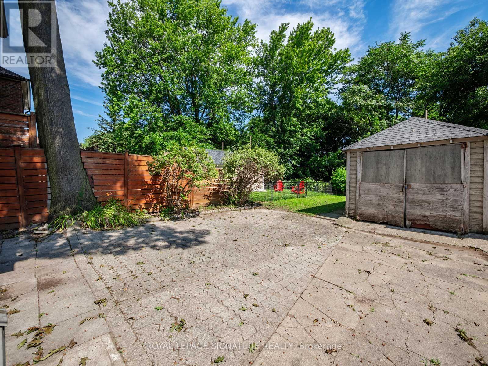 511 DONLANDS AVENUE - Image 30