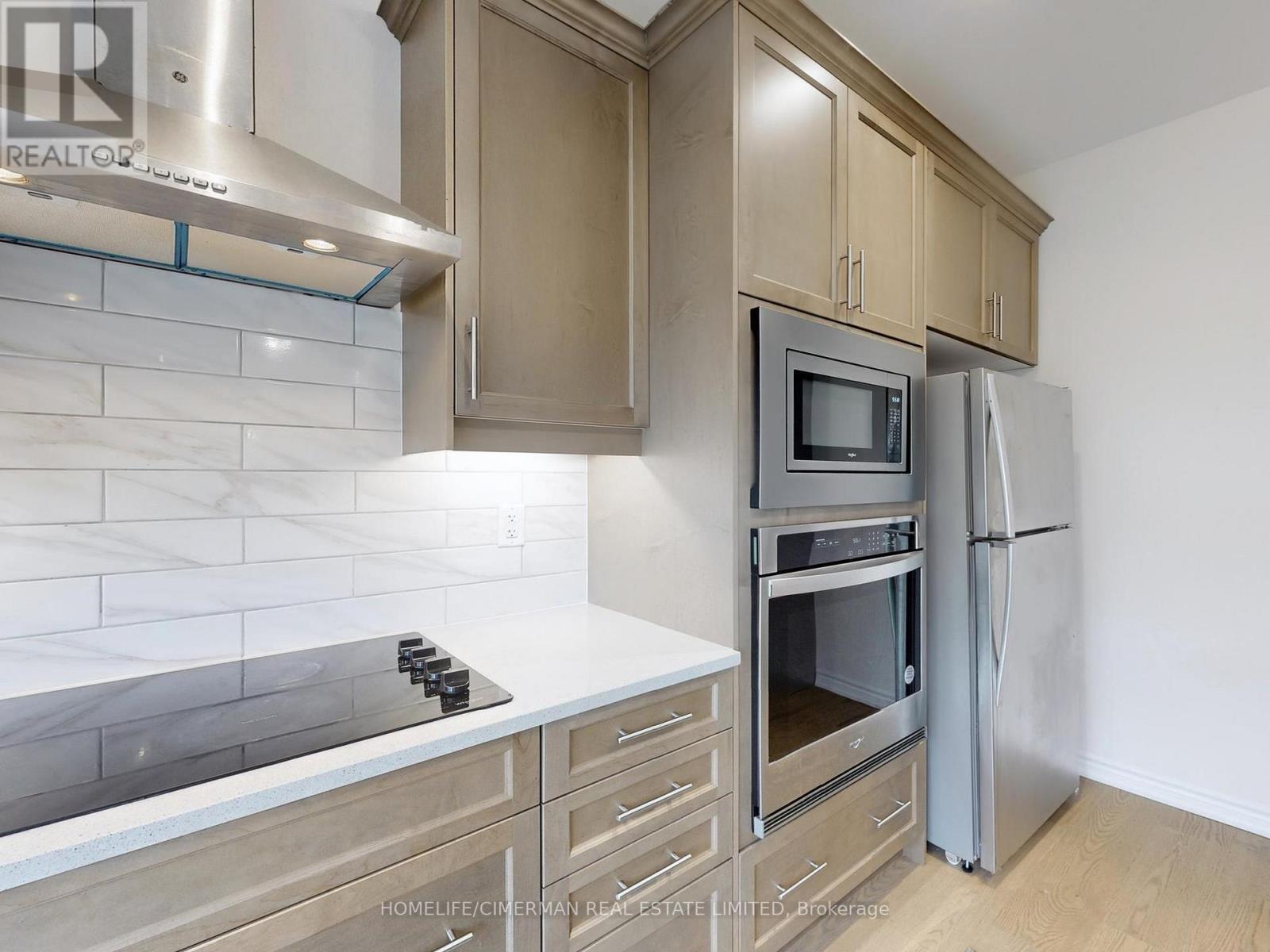 16 MORNINGSTAR AVENUE - 16