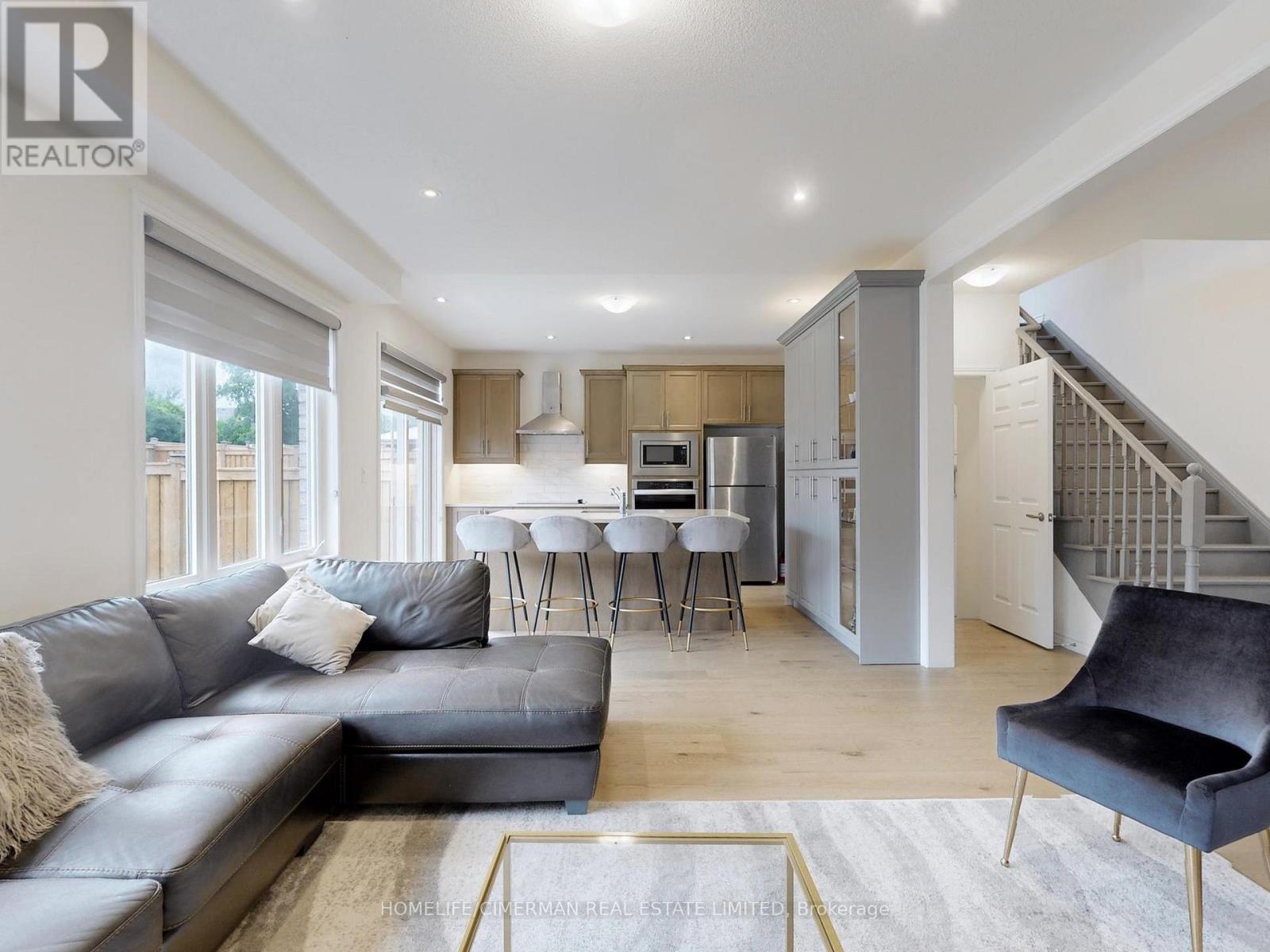 16 MORNINGSTAR AVENUE - 22