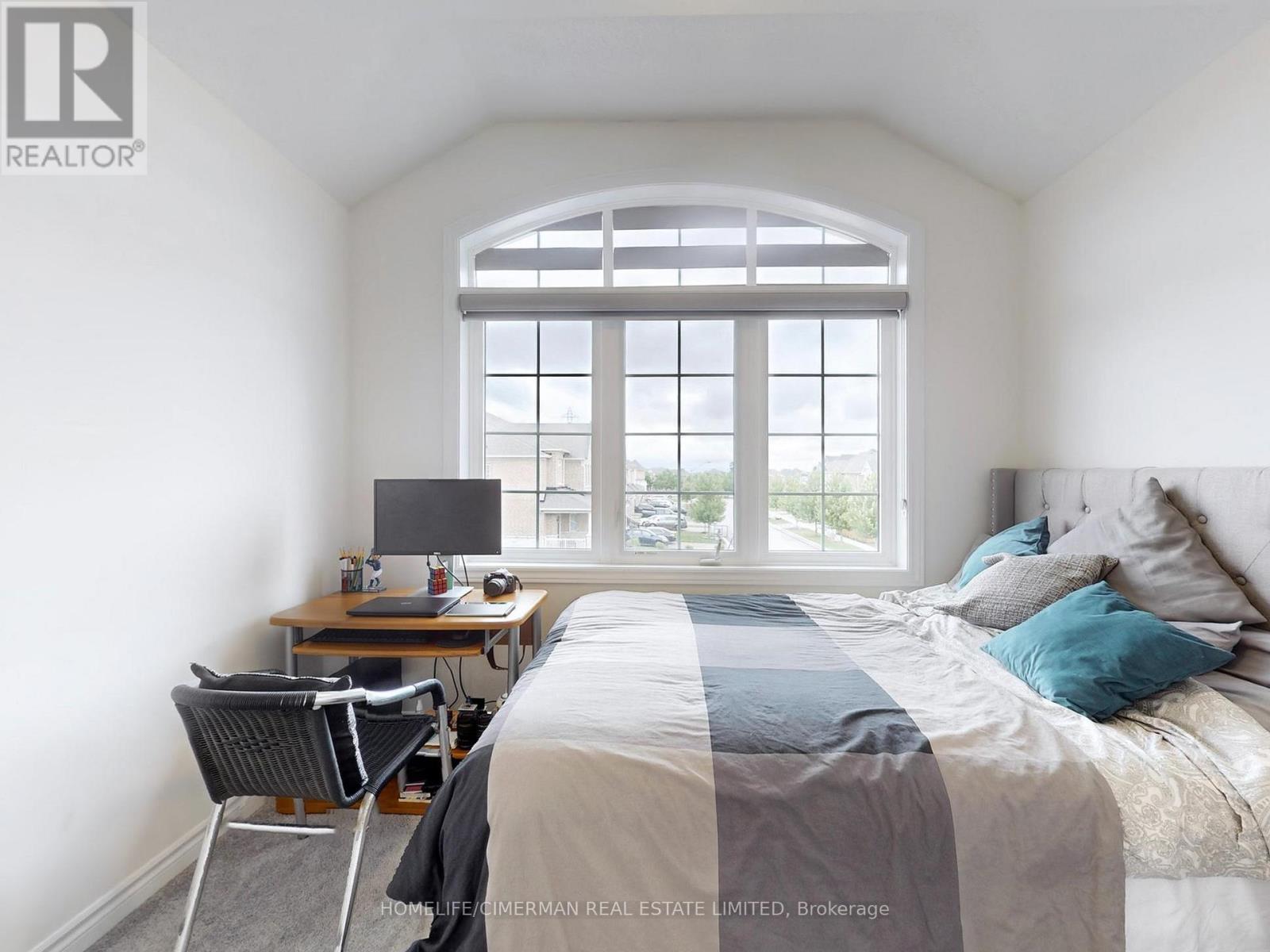 16 MORNINGSTAR AVENUE - 6