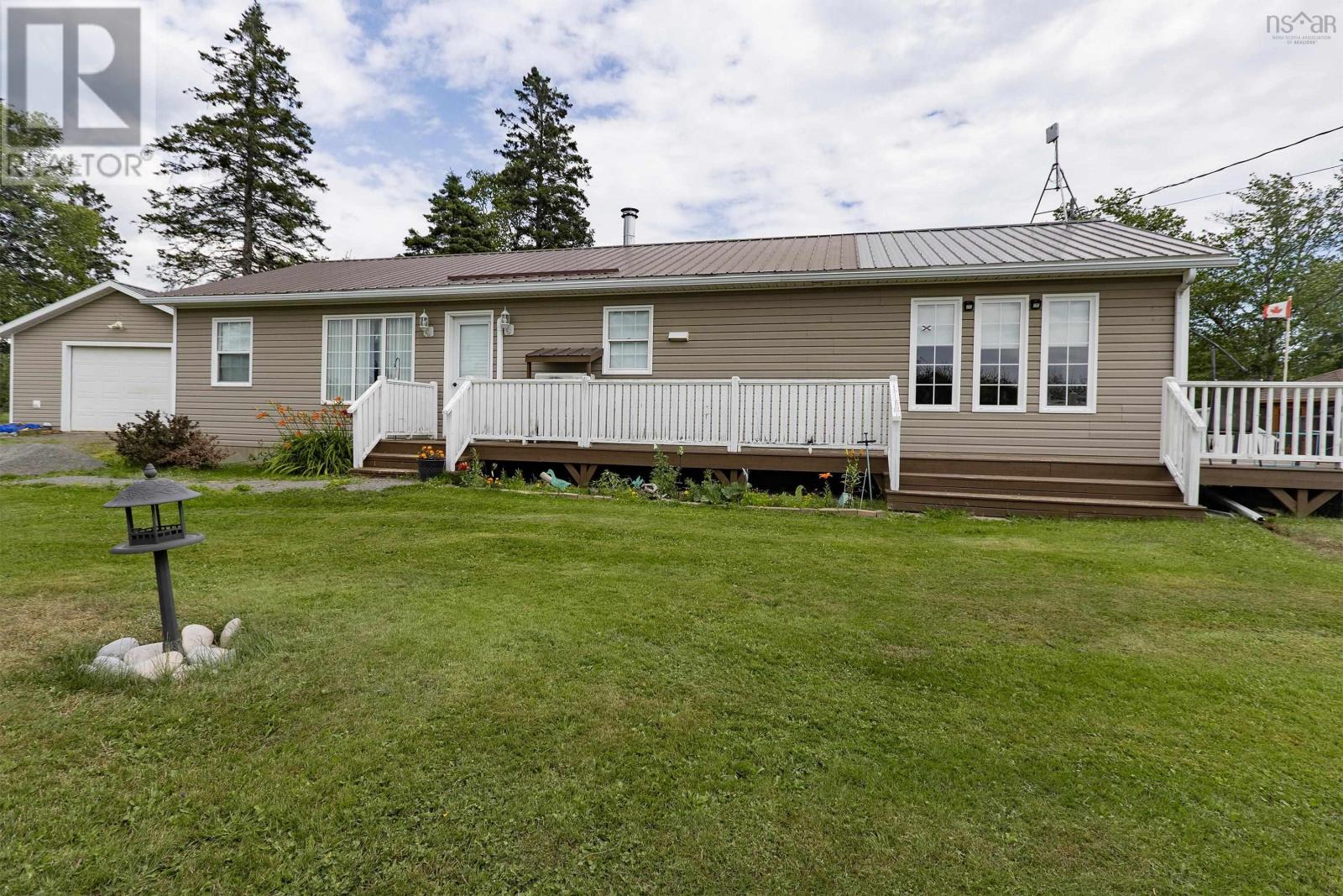 28 Jackson Point Road - 9