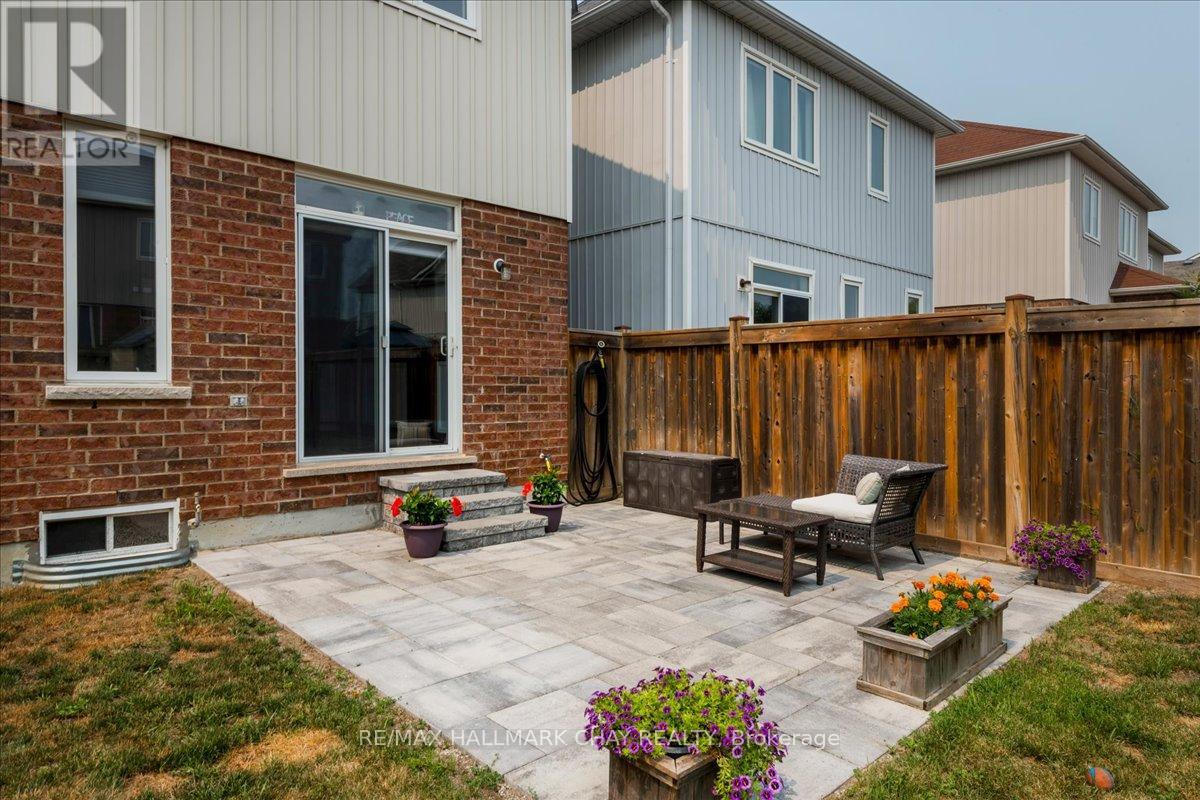 27 BLANCHARD CRESCENT - 14