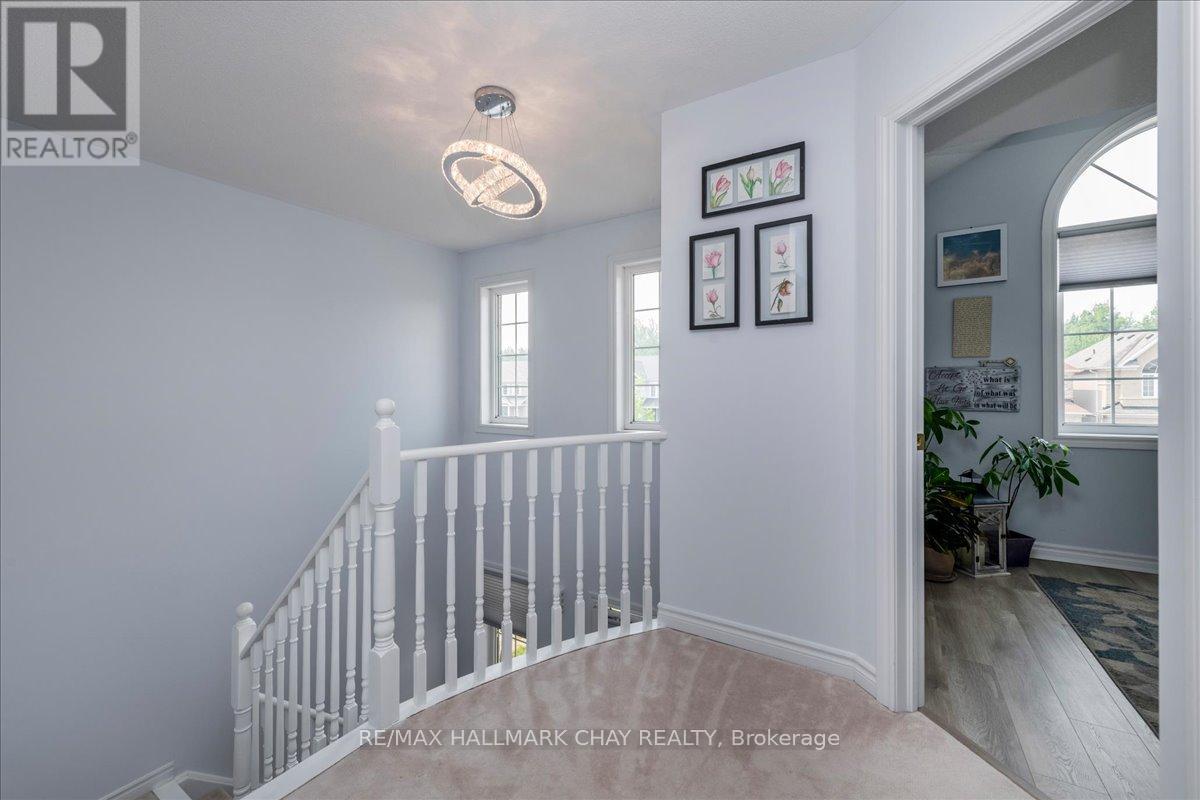 27 BLANCHARD CRESCENT - 8
