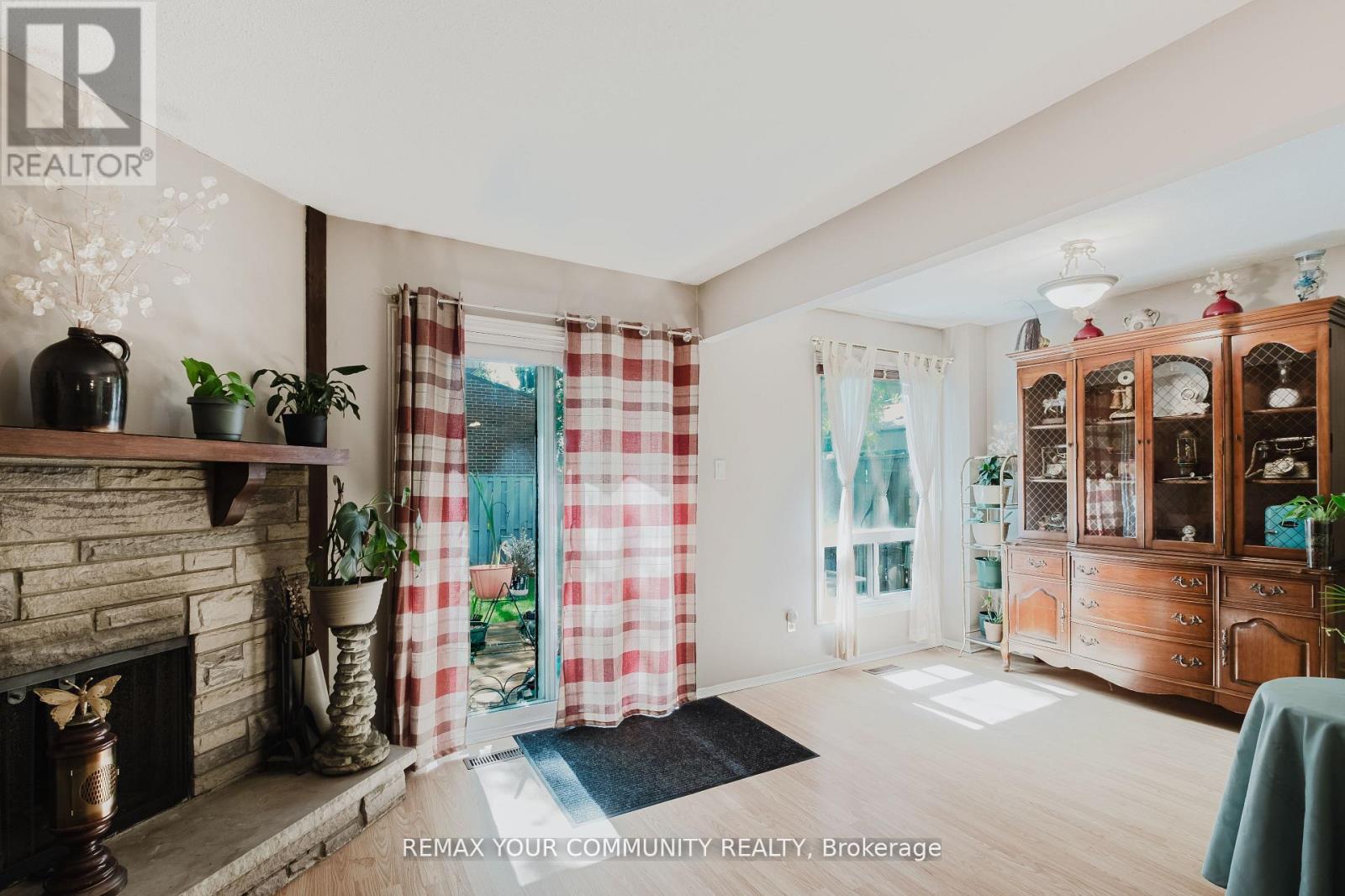 27 DUNKELD WAY - Image 14