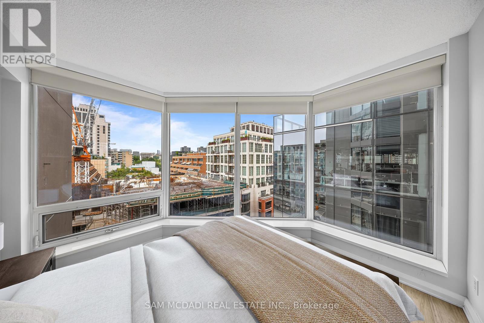 #704 155 YORKVILLE AVENUE - Image 12