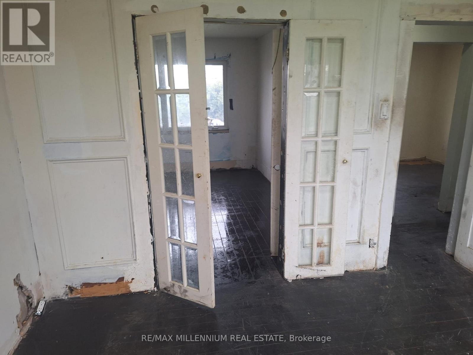 1078 PINEGROVE ROAD - 4