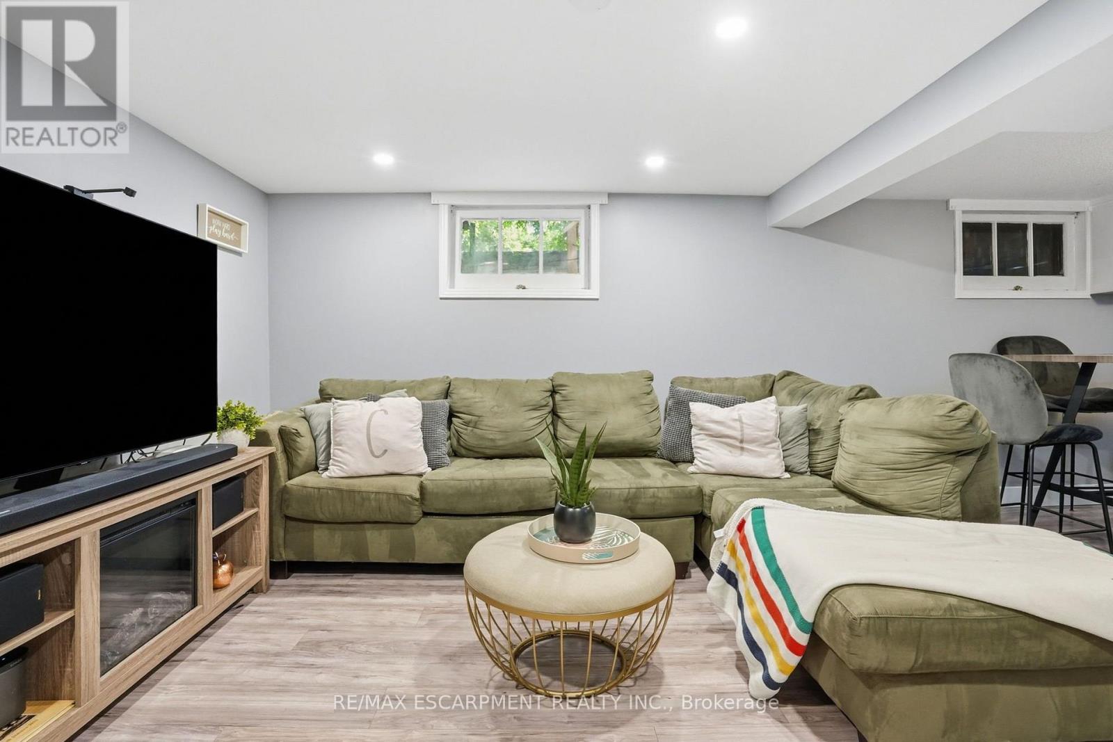613 CLARK AVENUE - 19