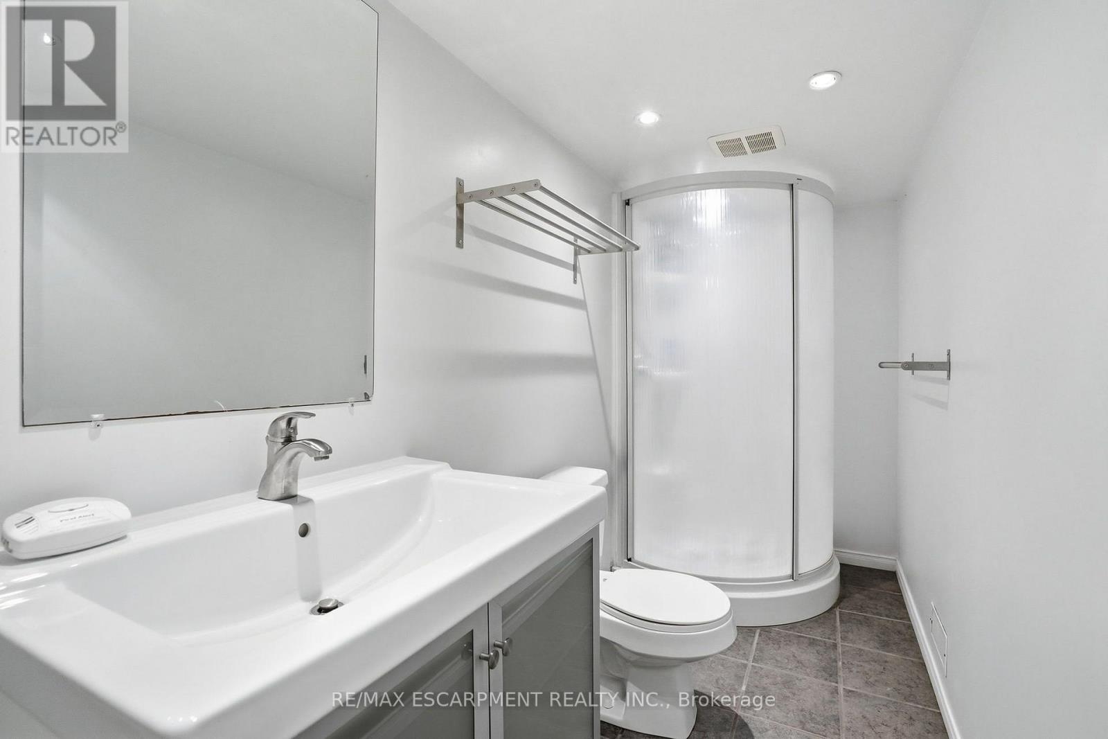 613 CLARK AVENUE - 21