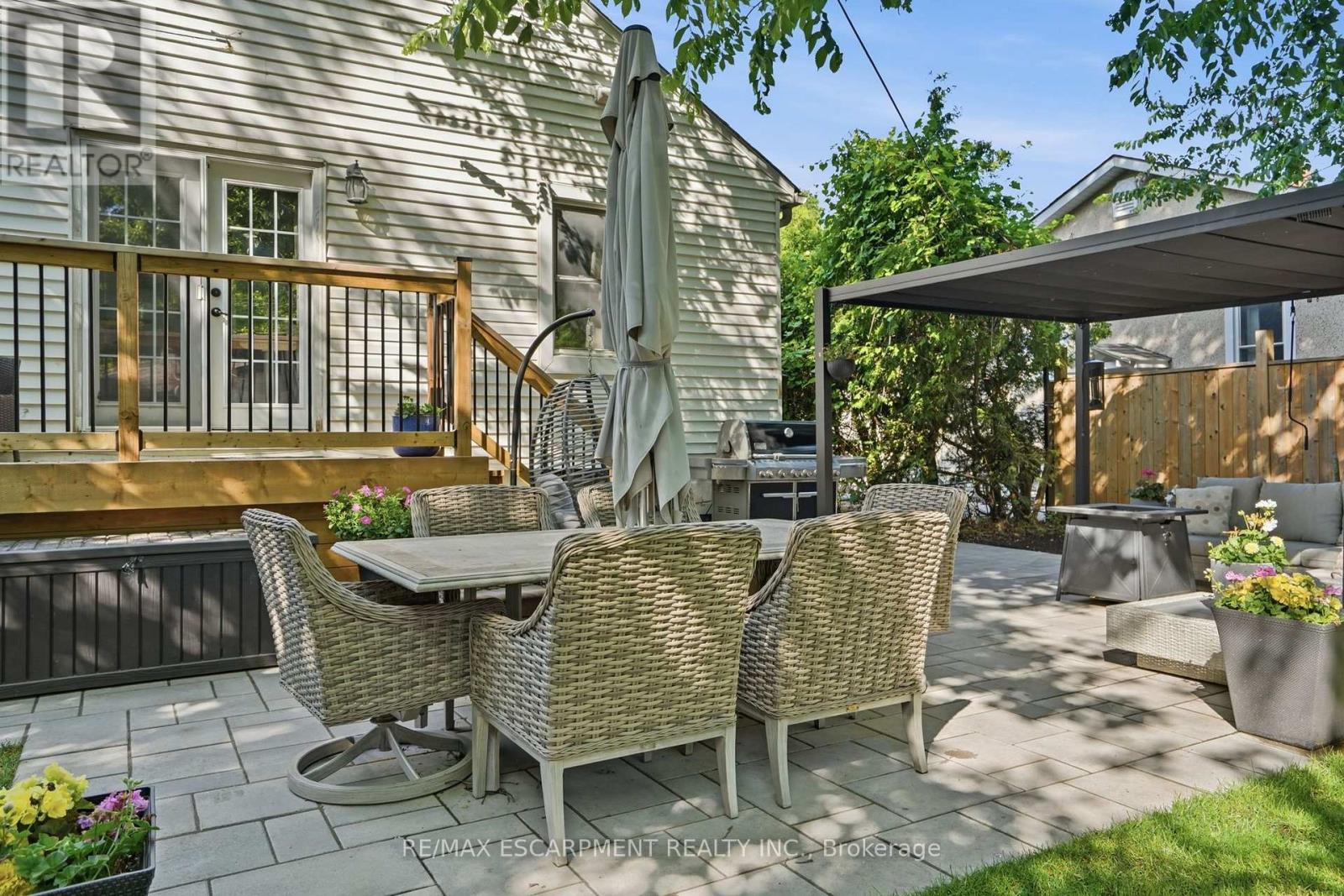 613 CLARK AVENUE - 23