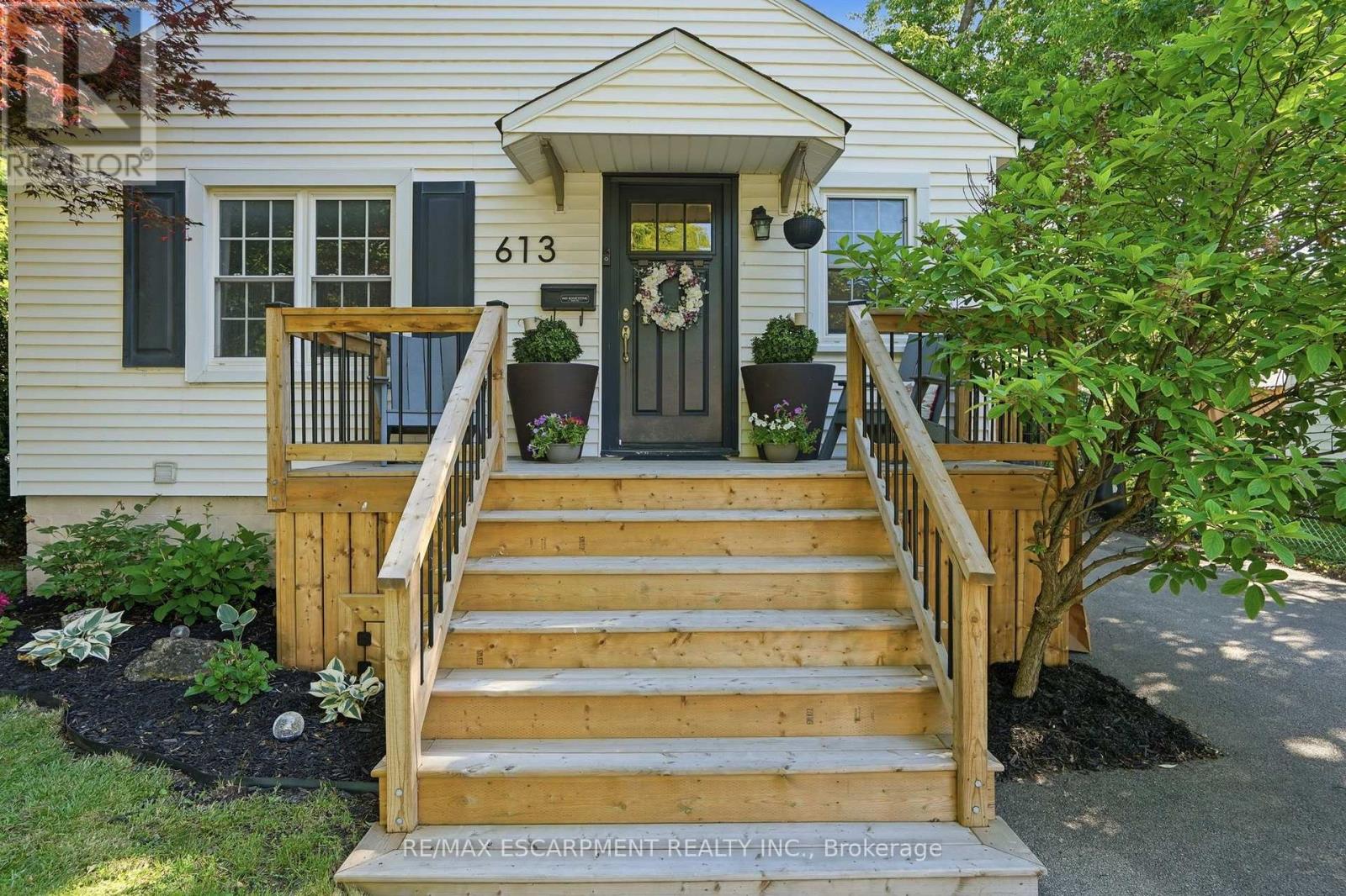 613 CLARK AVENUE - 4