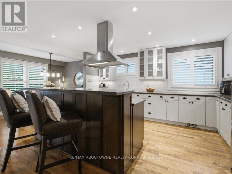 2501 YARMOUTH CRESCENT - Image 14
