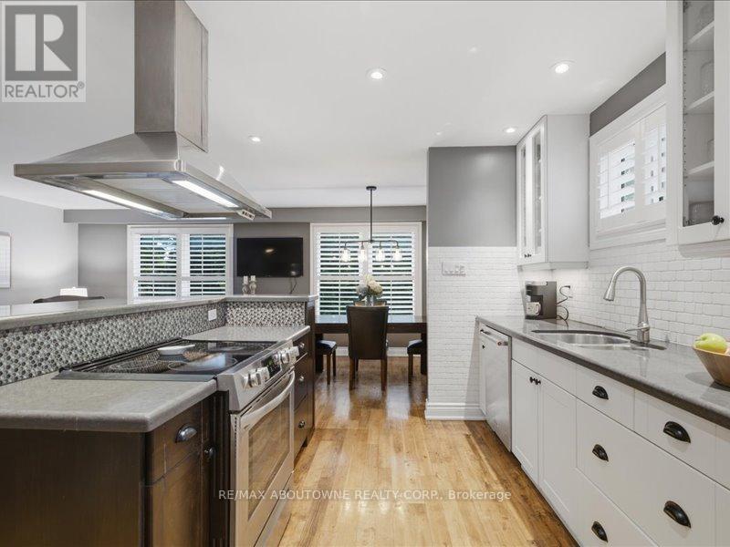 2501 YARMOUTH CRESCENT - Image 18