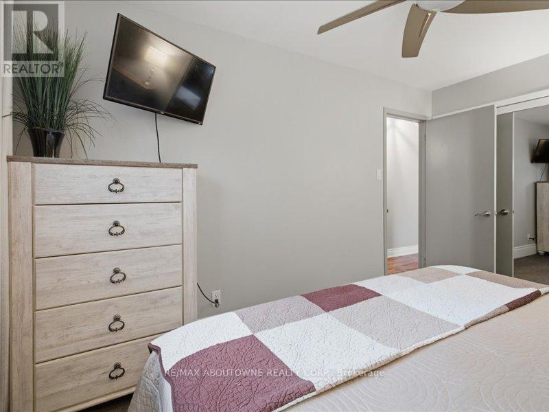 2501 YARMOUTH CRESCENT - Image 21
