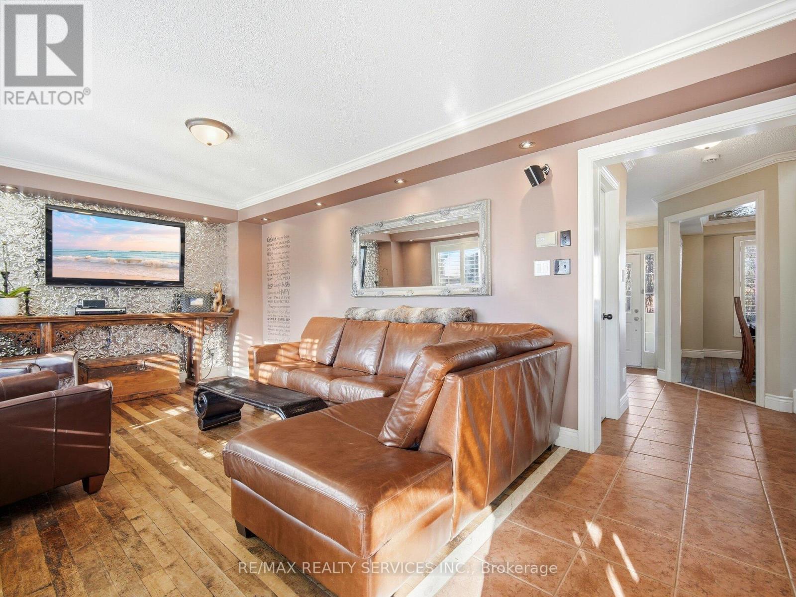 1131 ZIMMERMAN CRESCENT - 6