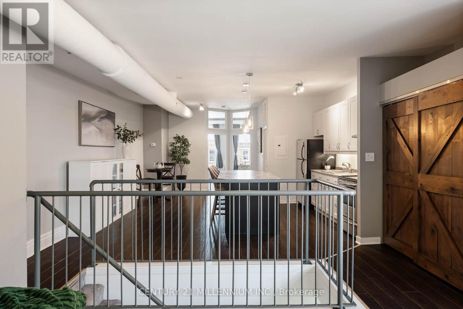 #5 166 BROADWAY AVENUE - 4