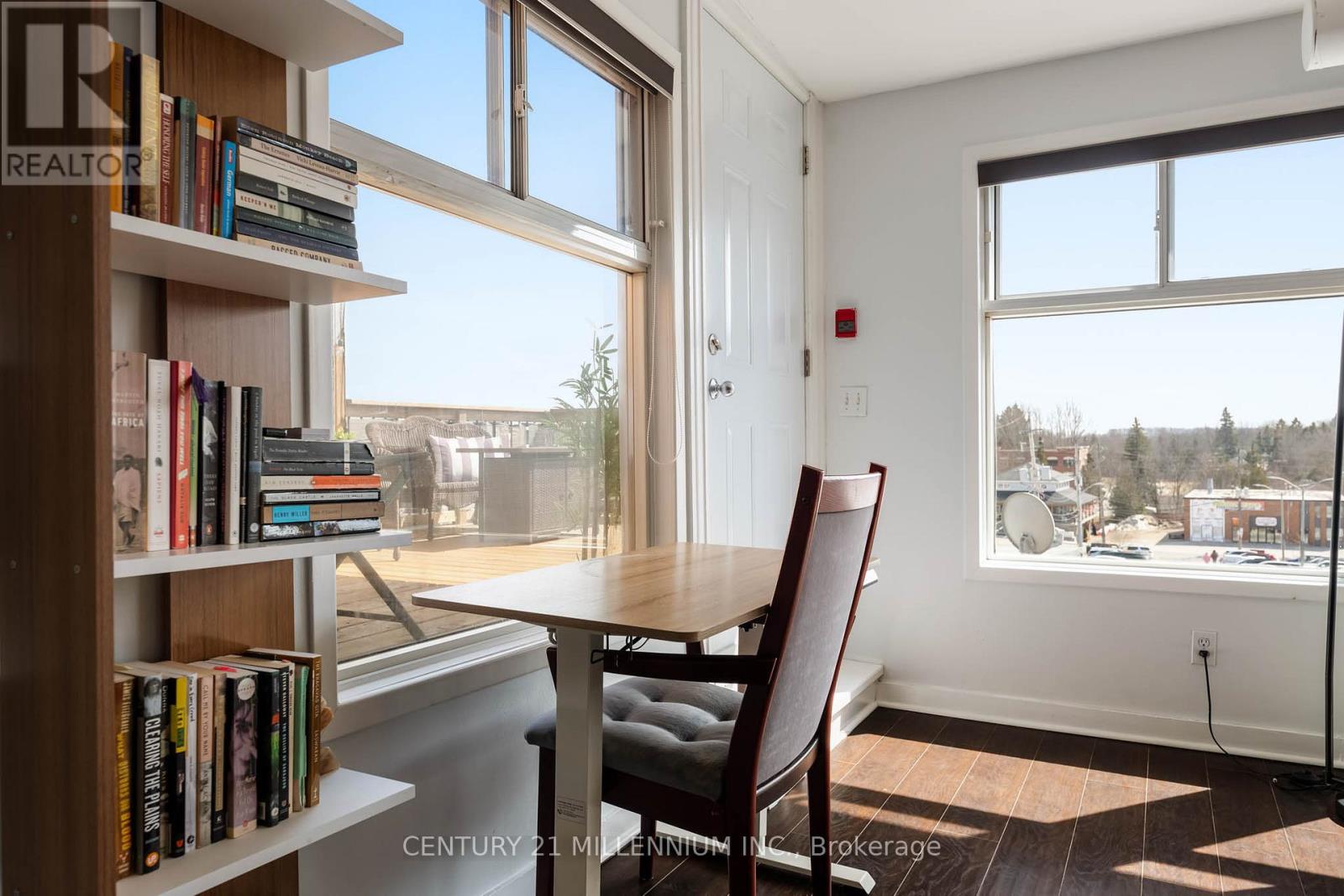 #5 166 BROADWAY AVENUE - 8