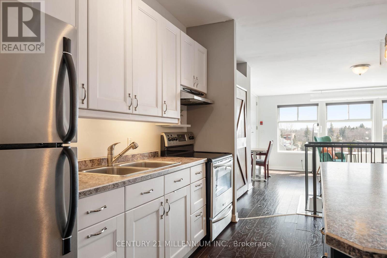 #5 166 BROADWAY AVENUE - 9