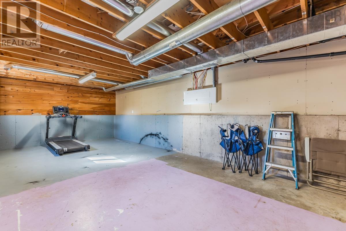 239 LITTLE DYKE Road - 31