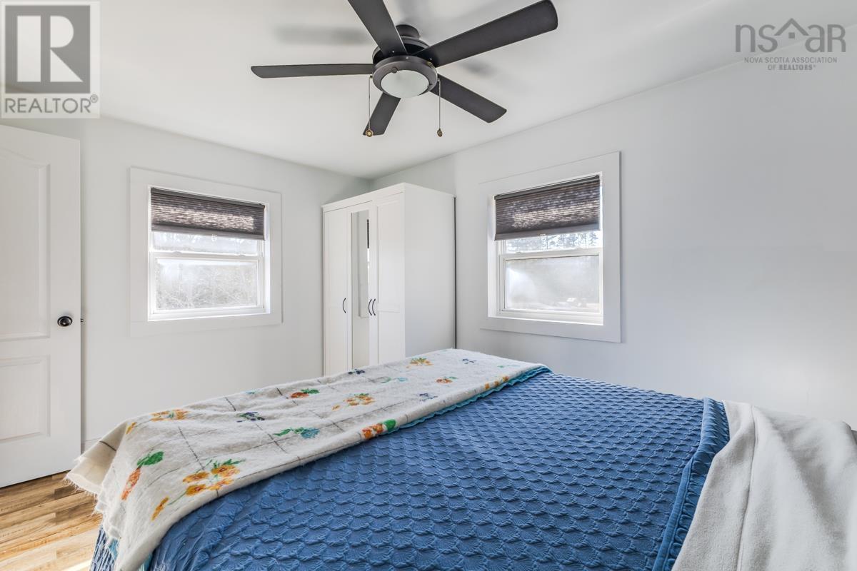 239 LITTLE DYKE Road - 17