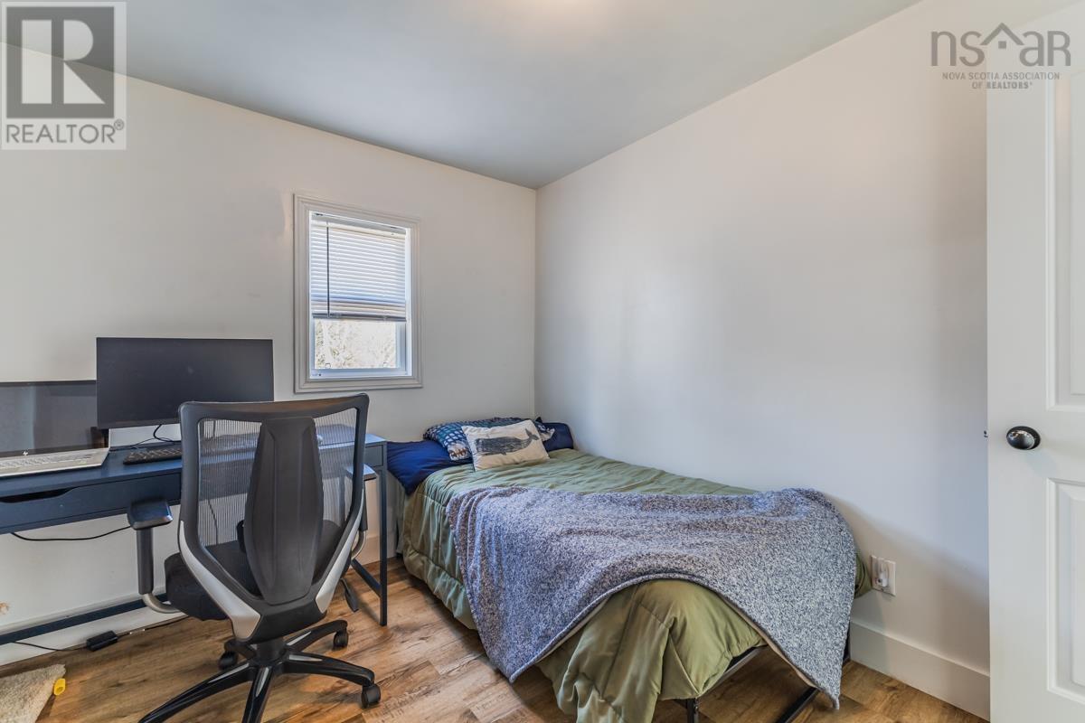239 LITTLE DYKE Road - 19