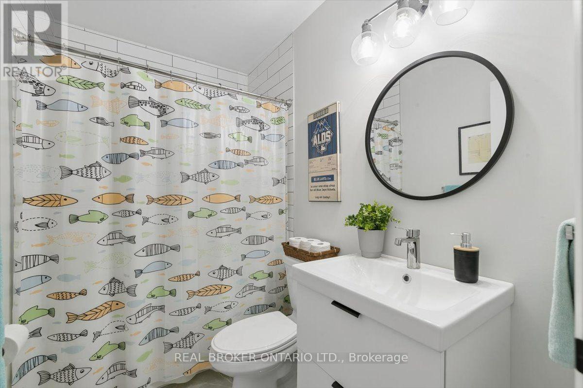 #10 180 HIGHLAND CRESCENT - Image 20