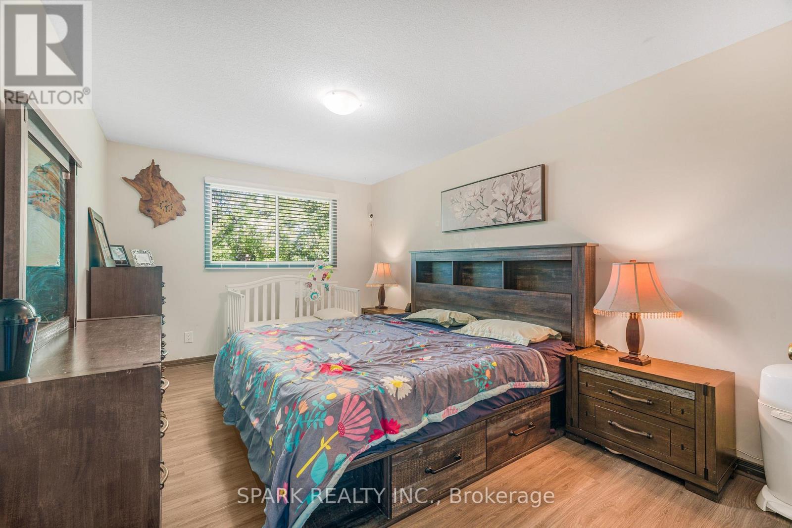 23 RANNIE COURT - 16