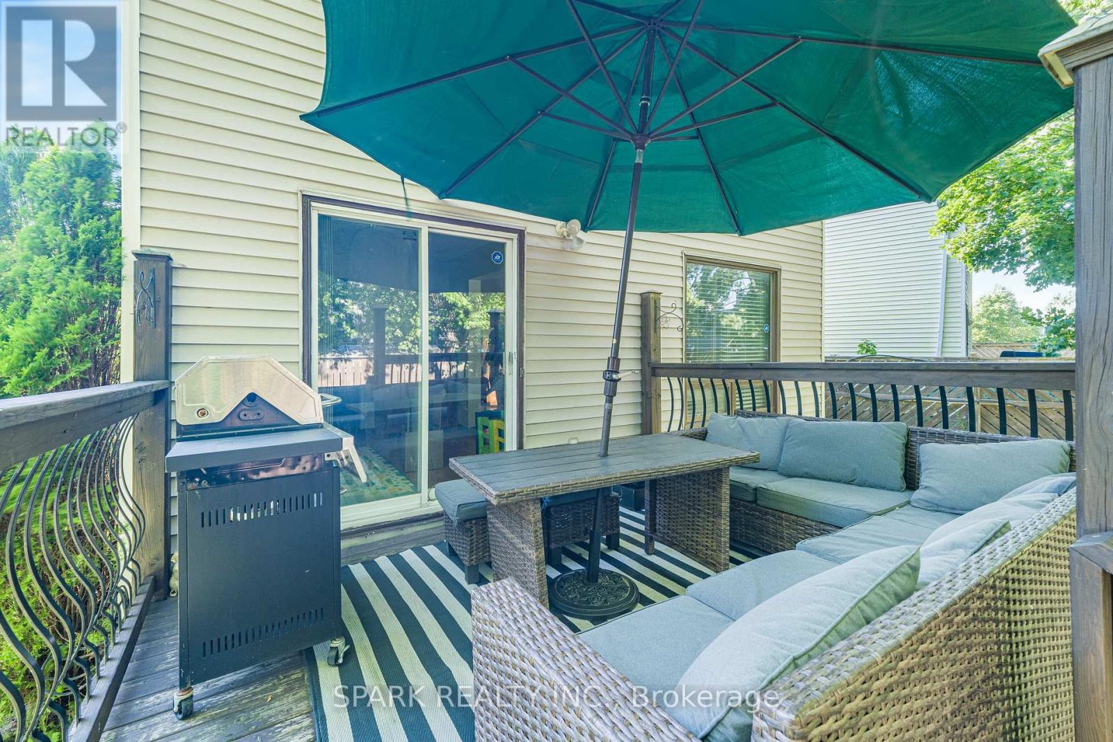 23 RANNIE COURT - 26
