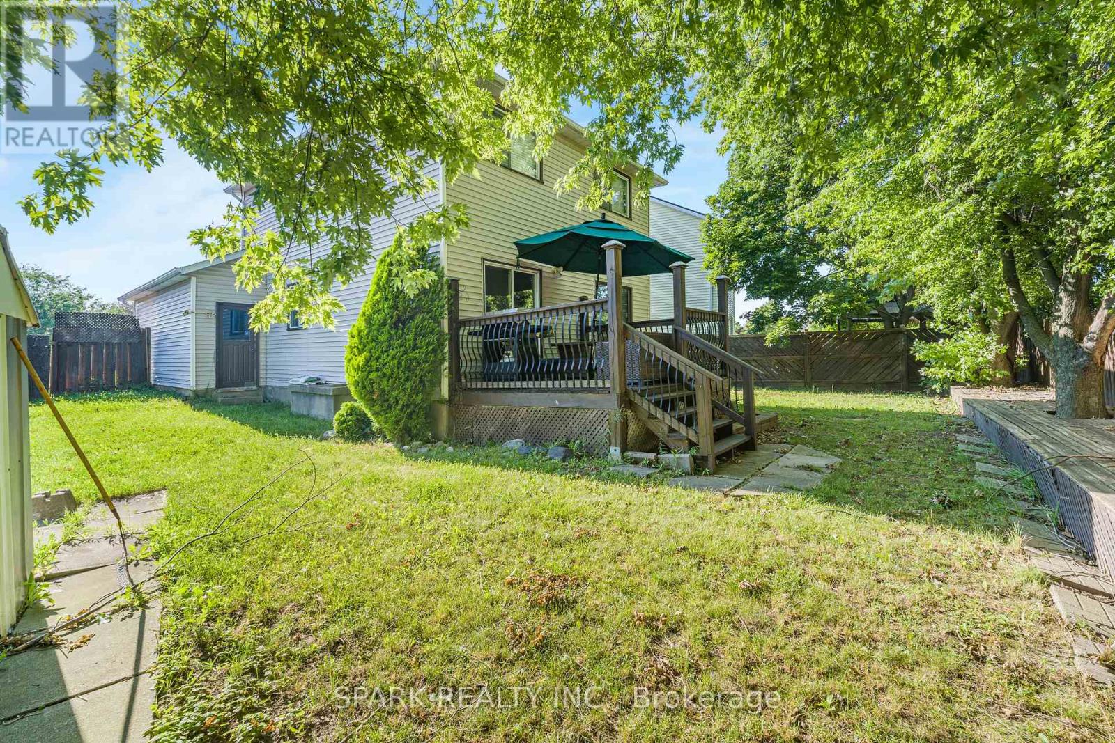 23 RANNIE COURT - 27