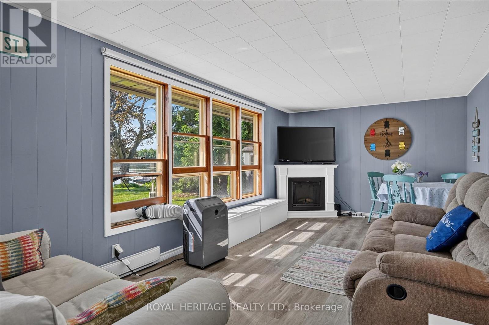 100 CLEARVIEW DRIVE - 26