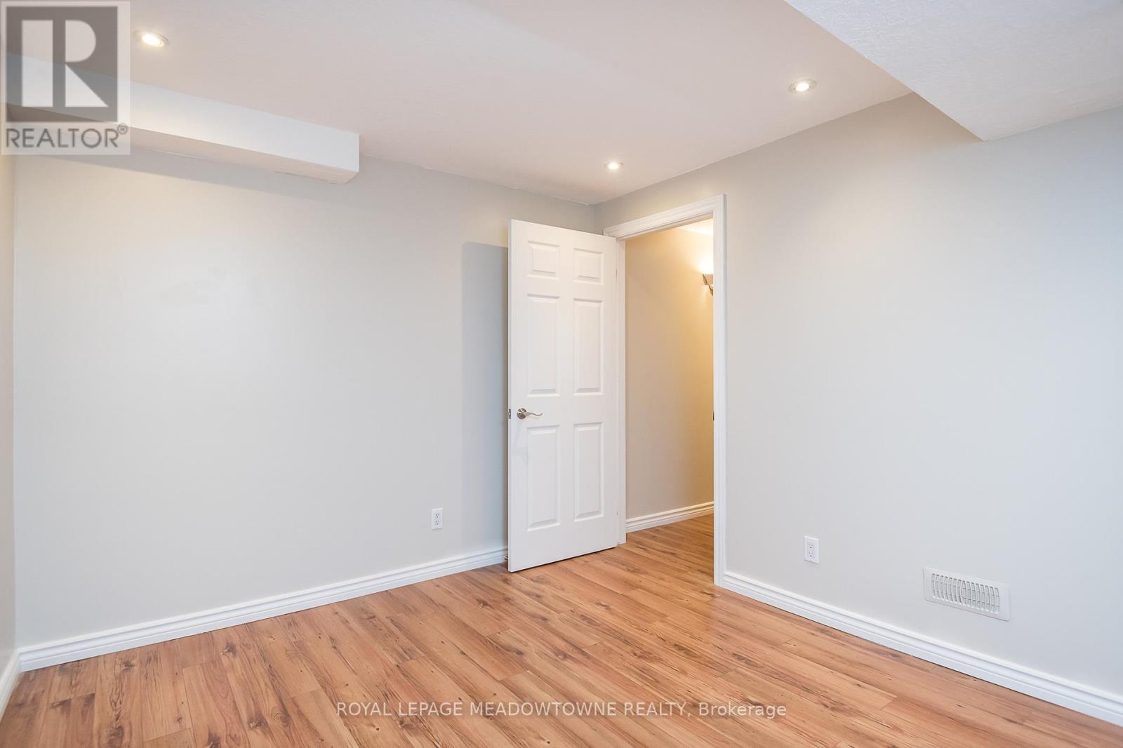 23 BAGGS CRESCENT - 34