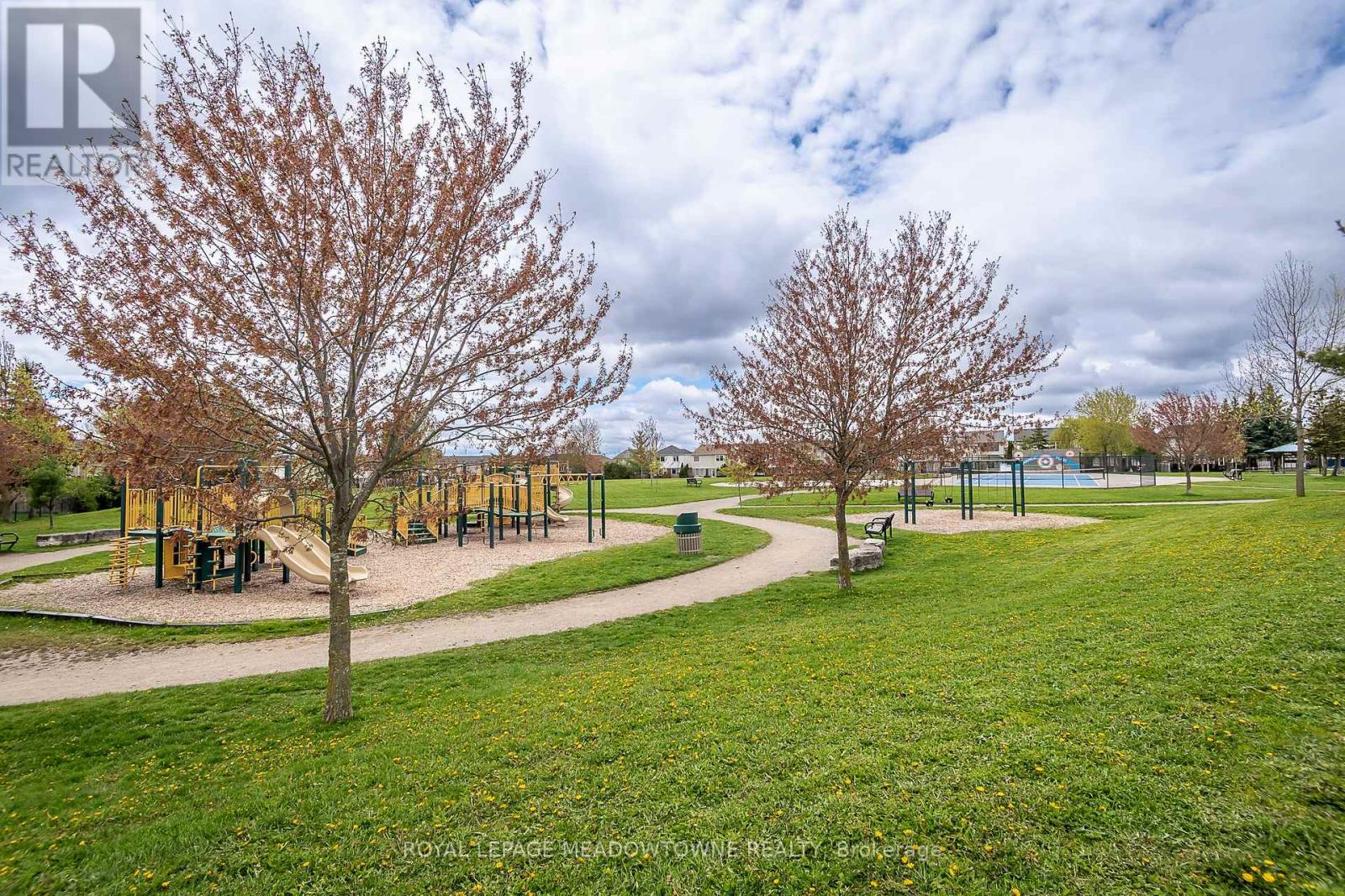 23 BAGGS CRESCENT - 40