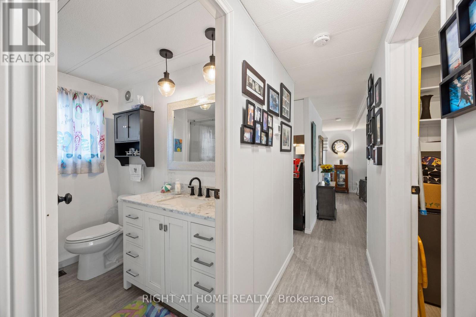 264 HIGHLAND SPRINGS - Image 18