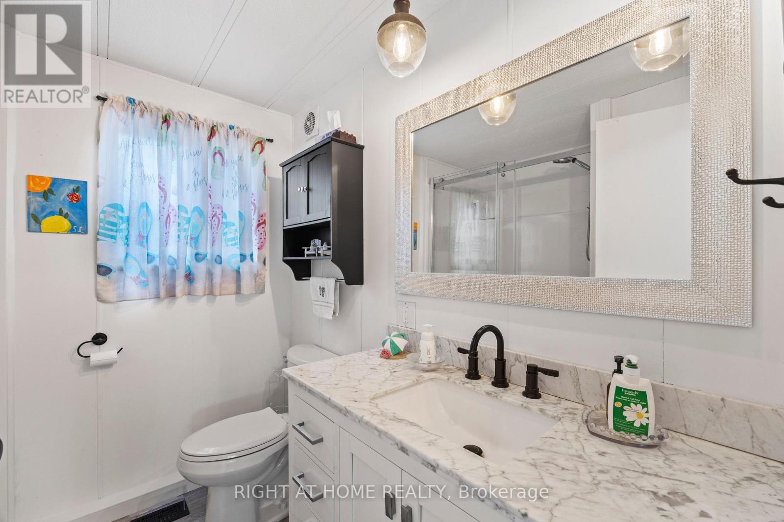 264 HIGHLAND SPRINGS - Image 19
