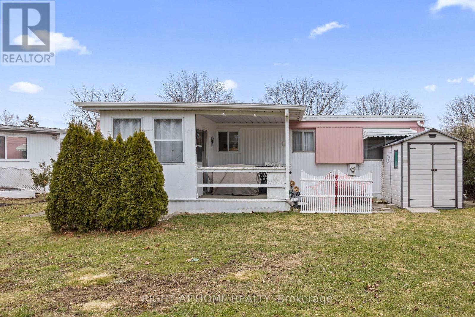264 HIGHLAND SPRINGS - Image 36