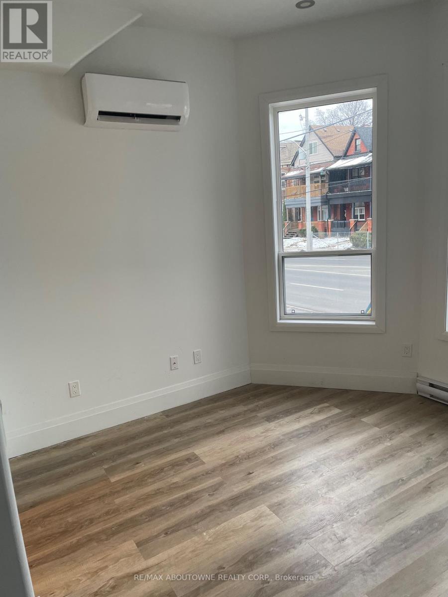 66 WELLINGTON STREET S - 37