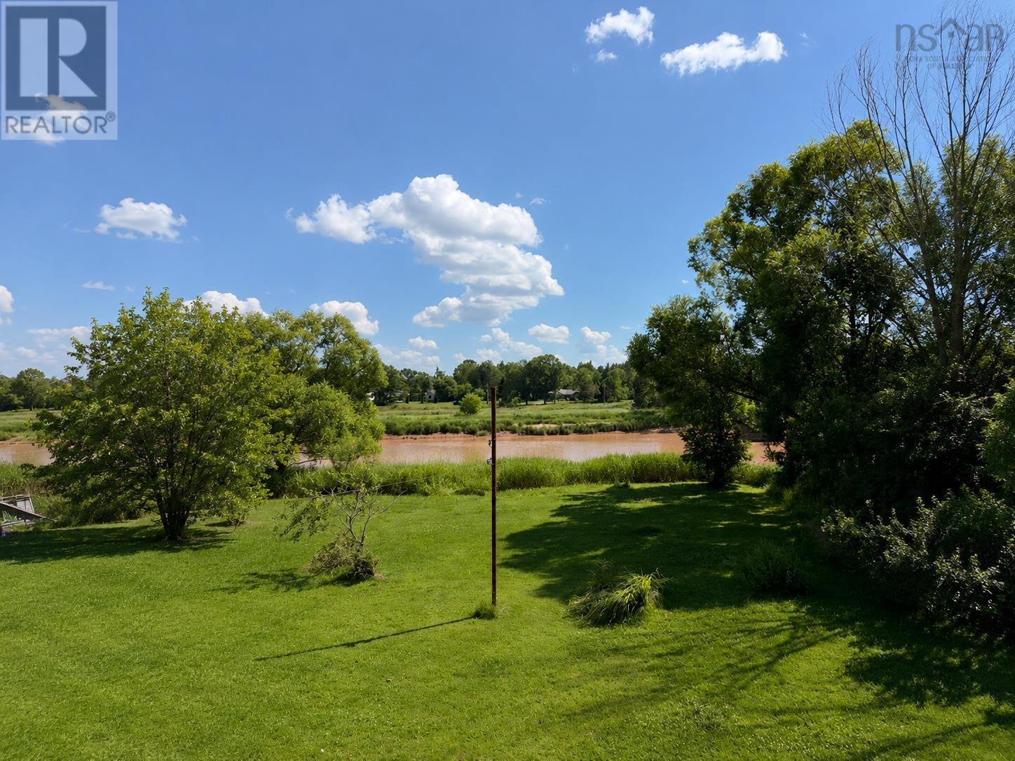 2059 224 Highway - 32