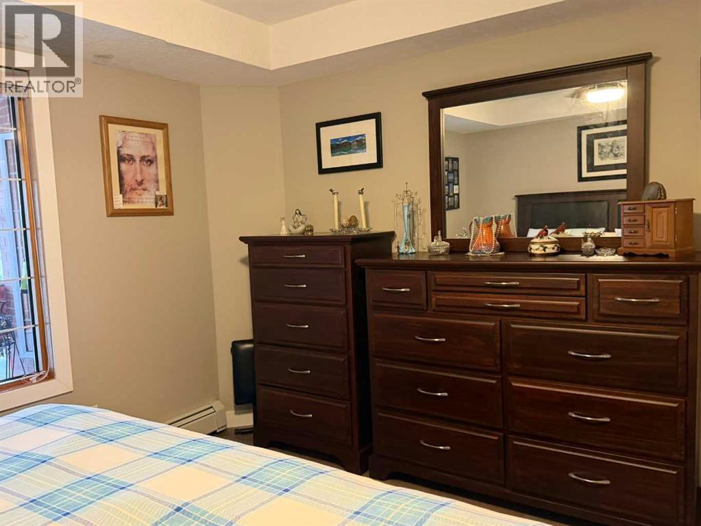 #327 4805 45 Street - 10